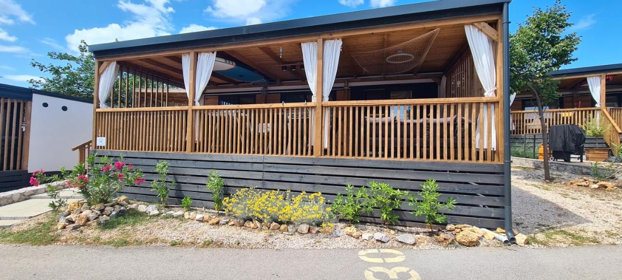 Mobile Home Kmz Selce Eksteriør bilde